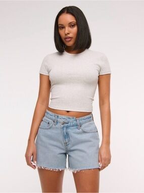 NWOT Abercrombie & Fitch Curve Love Low Rise Baggy Short